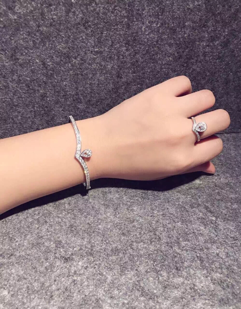 CHAUMET 尚美巴黎 Liens 系列 皇冠手镯戒指 高圆圆同款 1:1完美复刻 925纯银 PT950 真铂金镀层 微镶嵌进口仿真锆钻 看货看价格 不跟任何比较 只做最好的 最完美❗❗绝对最完美❗戒指美码678