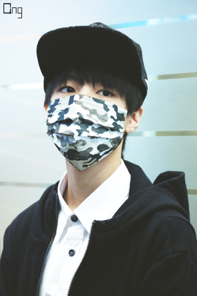 #王俊凯# #TFBOYS王俊凯# #TFBOYS# 151124 韩国仁川机场-广州白云机场 cr：究極王俊凱