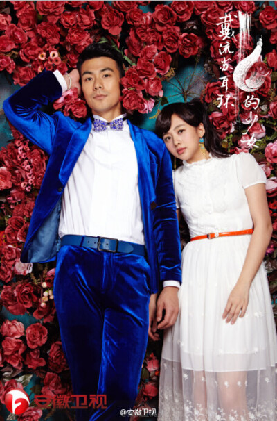 戴流苏耳环的少女