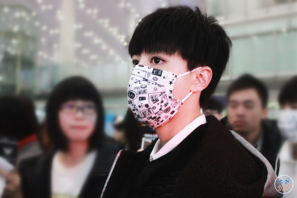 #王俊凱# #TFBOYS王俊凱# #TFBOYS# 151130 北京首都機場-重慶江北機場 cr：小凱的小螃蟹Bella