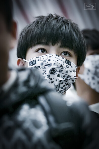 #王俊凯# #TFBOYS王俊凯# #TFBOYS# 151130 北京首都机场-重庆江北机场 cr：LLLemonK