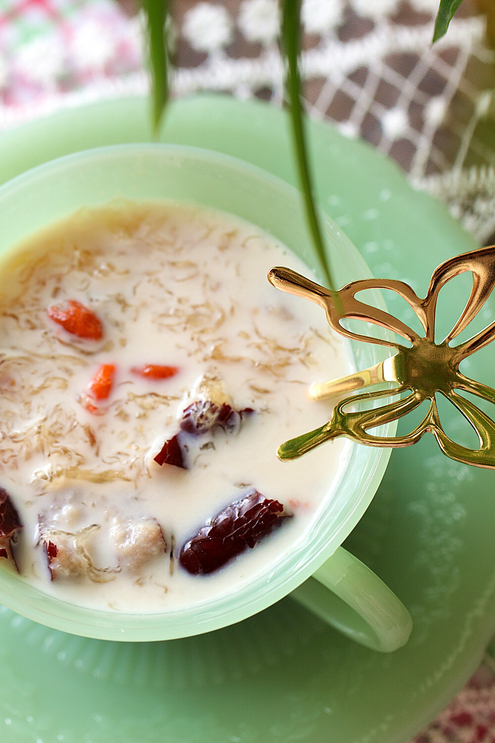 红枣牛奶燕窝燕窝和牛奶搭配最爱