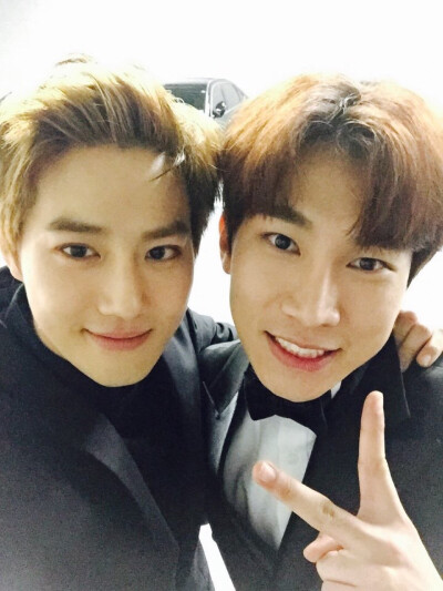 BTOB 비투비 Born To Beat 徐恩光 서은광 Seo Eun Kwang EXO 엑소 EXO-M EXO-K 行星团 茶蛋 金俊绵 SUHO 守护 수호 김준면