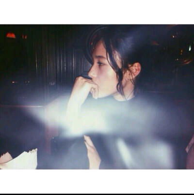 韩国女生头像 by-朴火山(・ω・)ノ