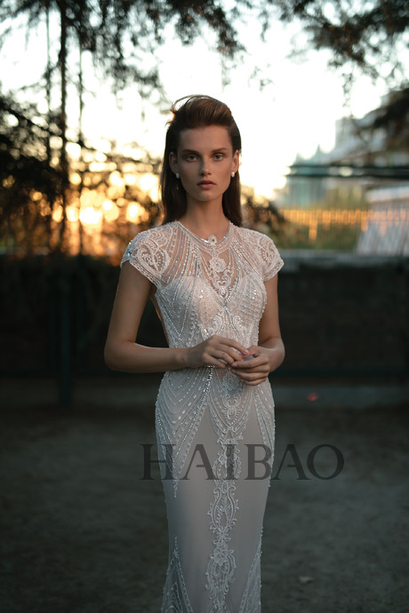 Berta 2016春夏婚纱系列Lookbook(图文均来自海报网）