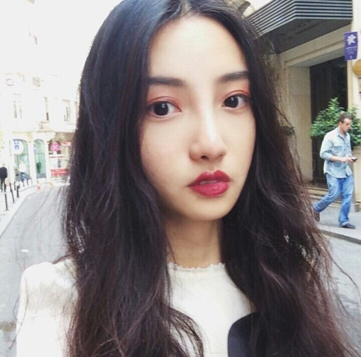 女头：不喜欢取悦任何人，没有那个特异功能