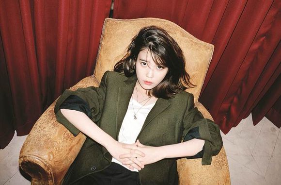 IU