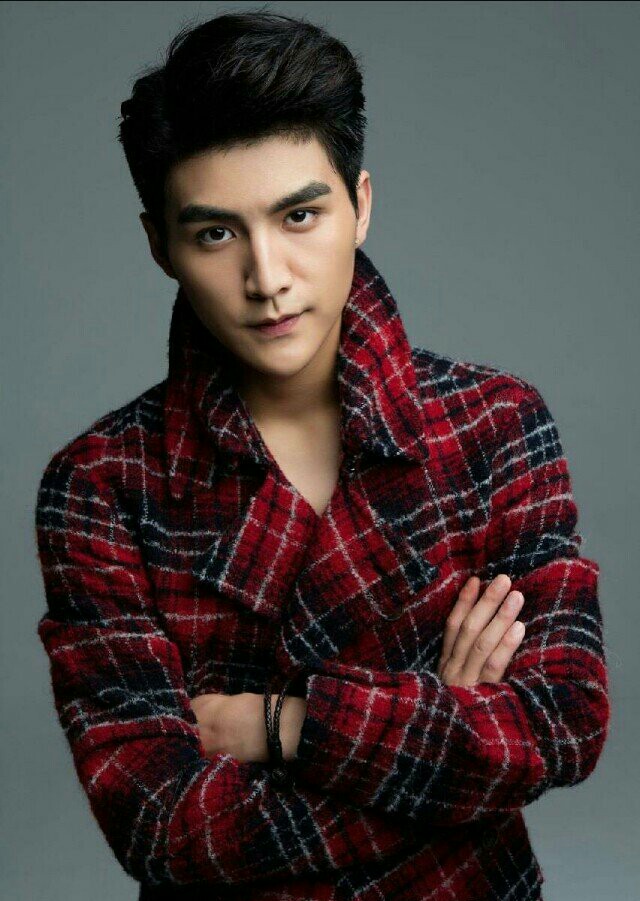 大男神，张思帆