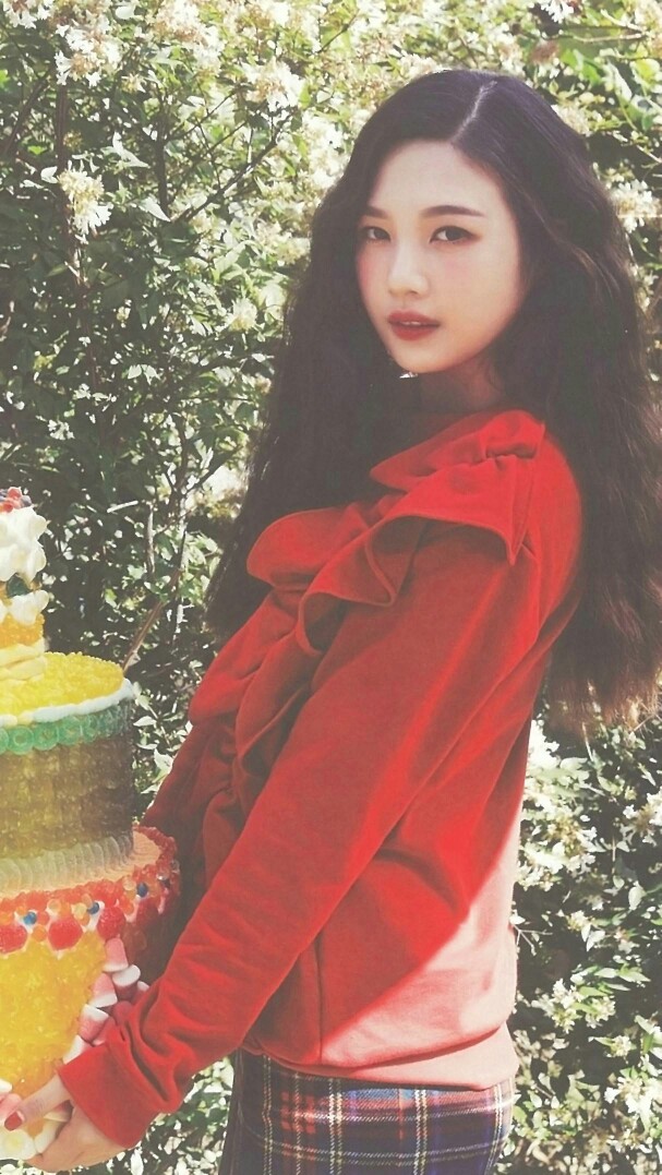 redvelvet 身高担当，副rap-副主唱迈进joy朴秀荣，本命九