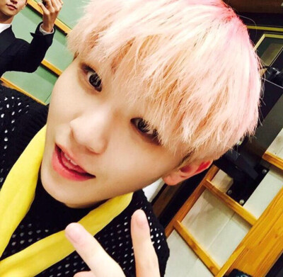 Woozi-李知勋 150915 KISS THE RADIO