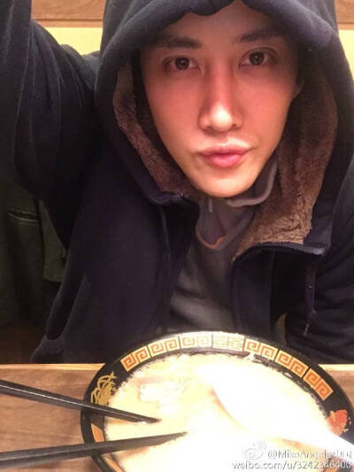 MIKE 头像 手机壁纸 头了 空间壁纸 锁屏壁纸 小清新图片 男生头像