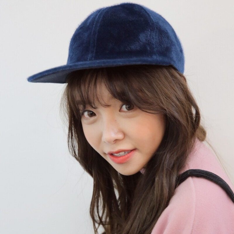 韩国stylenanda 时尚款纯色仿毛皮棒球帽