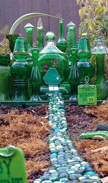 ゜✲ฺ微暖之冬*✲ฺ 玻璃瓶子堆砌的绿宫 内有给你勇气和心灵的白巫师~