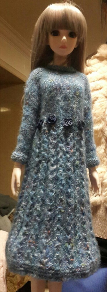 3分SD娃娃裙，织的。