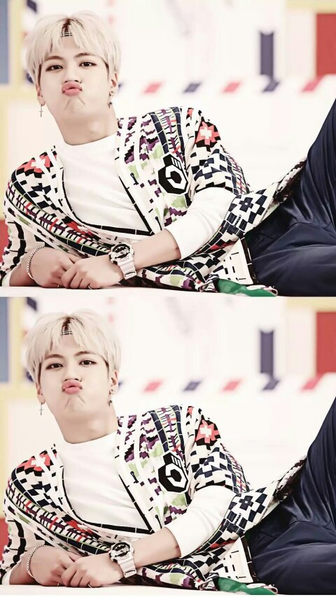 GOT7是韩国JYPEntertainment于2014年推出的男子组合，七名成员包括林在范（JB.）、朴珍荣（Jr.）、段宜恩（Mark）、王嘉尔（Jackson）、崔荣宰（YoungJae）、BamBam、金宥谦（YuGyeom）