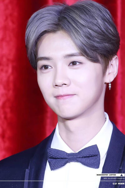 LUHAN 鹿晗