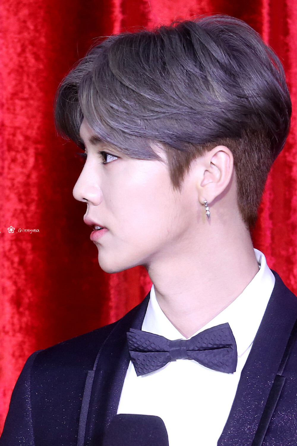 LUHAN 鹿晗