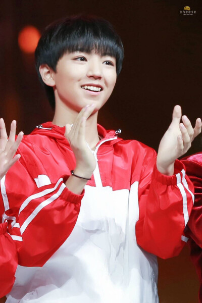 #王俊凯##TFBOYS王俊凯#crlogo