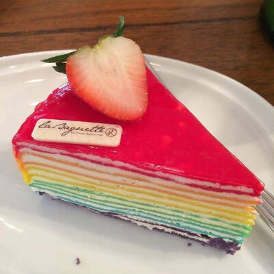 Rainbow crape cake彩虹千层