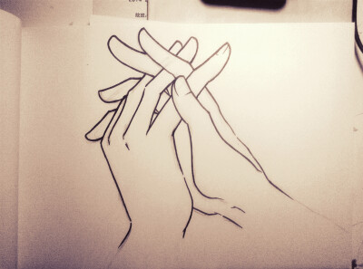 手手手╮(￣▽￣)╭ 钢琴老师说啦，我哒手还是蛮长哒