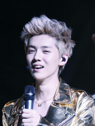 鹿晗 LU HAN