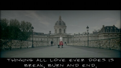 Taylor Swift MV自截 歌词
Begin again