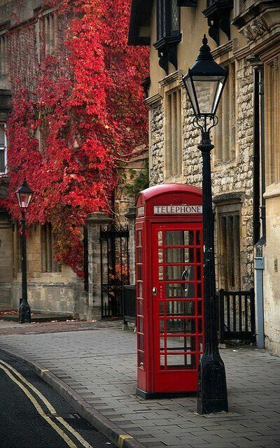伦敦电话亭 