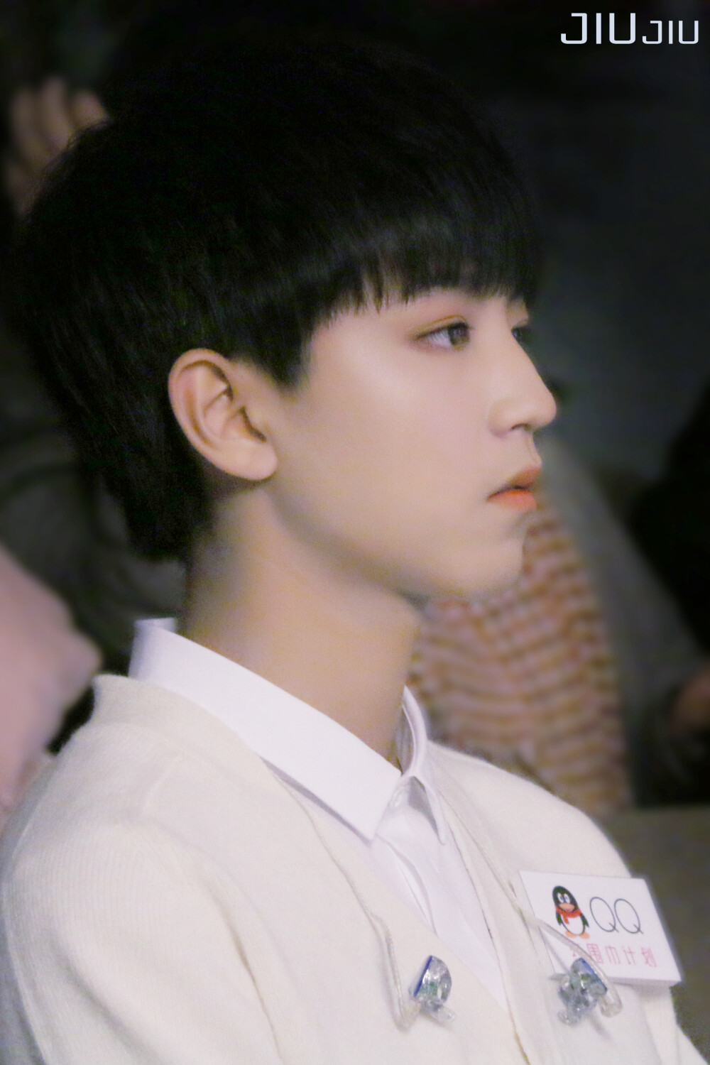 #王俊凯# #TFBOYS王俊凯# #TFBOYS# 151130 QQ空间红围巾公益活动 cr：么么啾啾哒