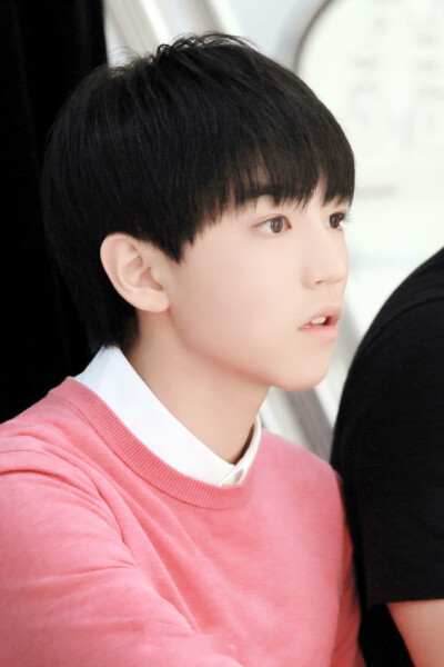 #王俊凯# 160103 八中新年音乐会