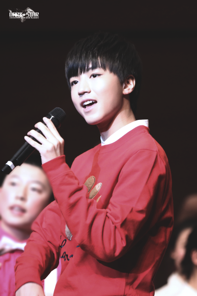 #王俊凯# 160103 八中新年音乐会