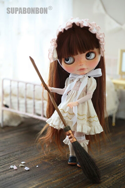 #Blythe