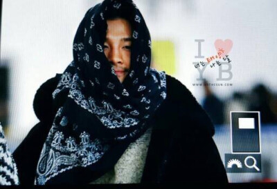 160111 永裴机场饭拍 cr logo