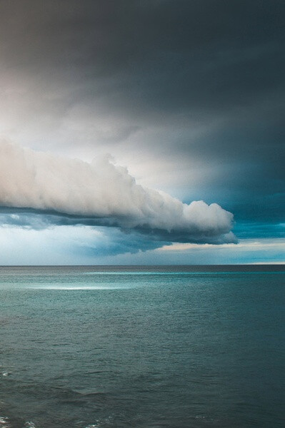 大海 天空 蓝色 壁纸 桌面 海水 海边 海浪 浪花