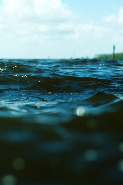 大海 天空 蓝色 壁纸 桌面 海水 海边 海浪 浪花