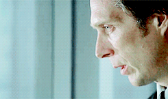 亚历山大·马洪（Alexander Mahone），美国电视剧《越狱》的角色，由威廉·菲德内尔饰演。