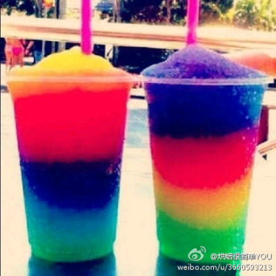 彩虹冰沙饮料