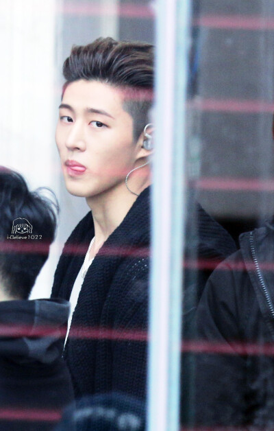 iKON. B.I 김한빈 cr.i-Believe1022