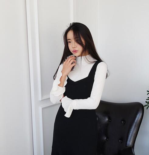 chic韩国官网 法式宫廷风风琴褶皱小高领喇叭袖衬衫