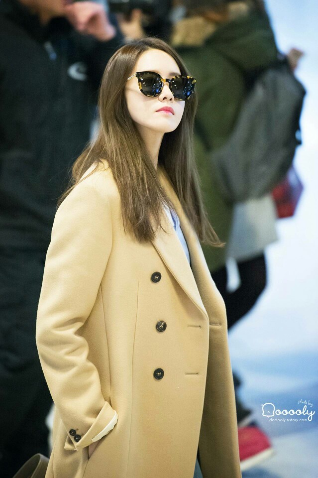 林允儿 机场私服 冬季风衣