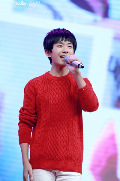 #易烊千玺 #tfboys易烊千玺 #tfboys 浪漫玫瑰园生日会 高清 美颜 帅气