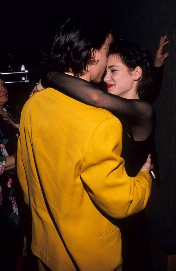 Johnny Depp & Winona Ryder[/cp]