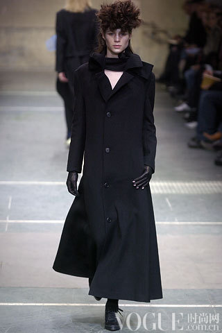 Yohji Yamamoto2005年秋冬高级成衣时装秀发布图片241061