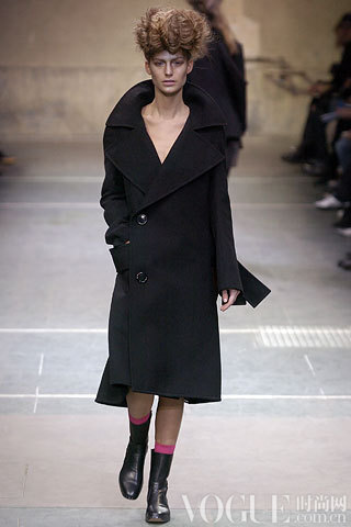 Yohji Yamamoto2005年秋冬高级成衣时装秀发布图片241093