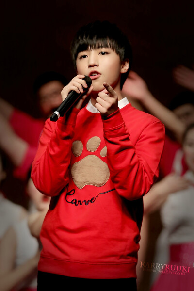 #王俊凯# 160103 八中新年音乐会