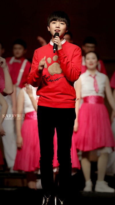 #王俊凯# 160103 八中新年音乐会
