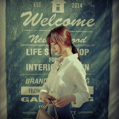 侧脸 女生 韩系 牛仔裙