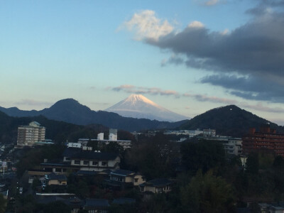 从伊豆看富士山