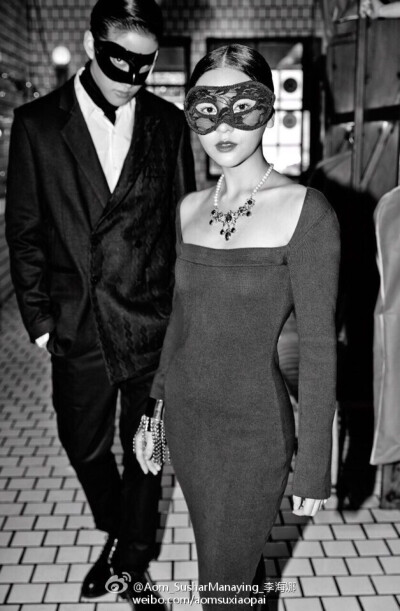 - 即使退下戏服并非我所想、我仍爱你故事里的模样。