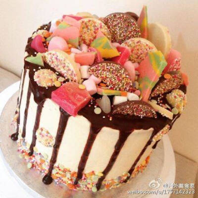 看到这样的蛋糕会忍心下口吗