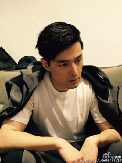 #胡歌# 这张真是要man哭我了... #伪装者#琅琊榜#